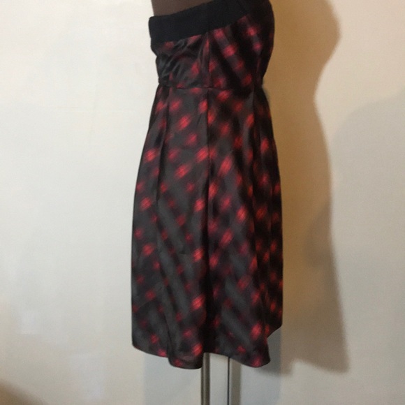 The Limited Black/Red Strapless Dress - Picture 4 of 7